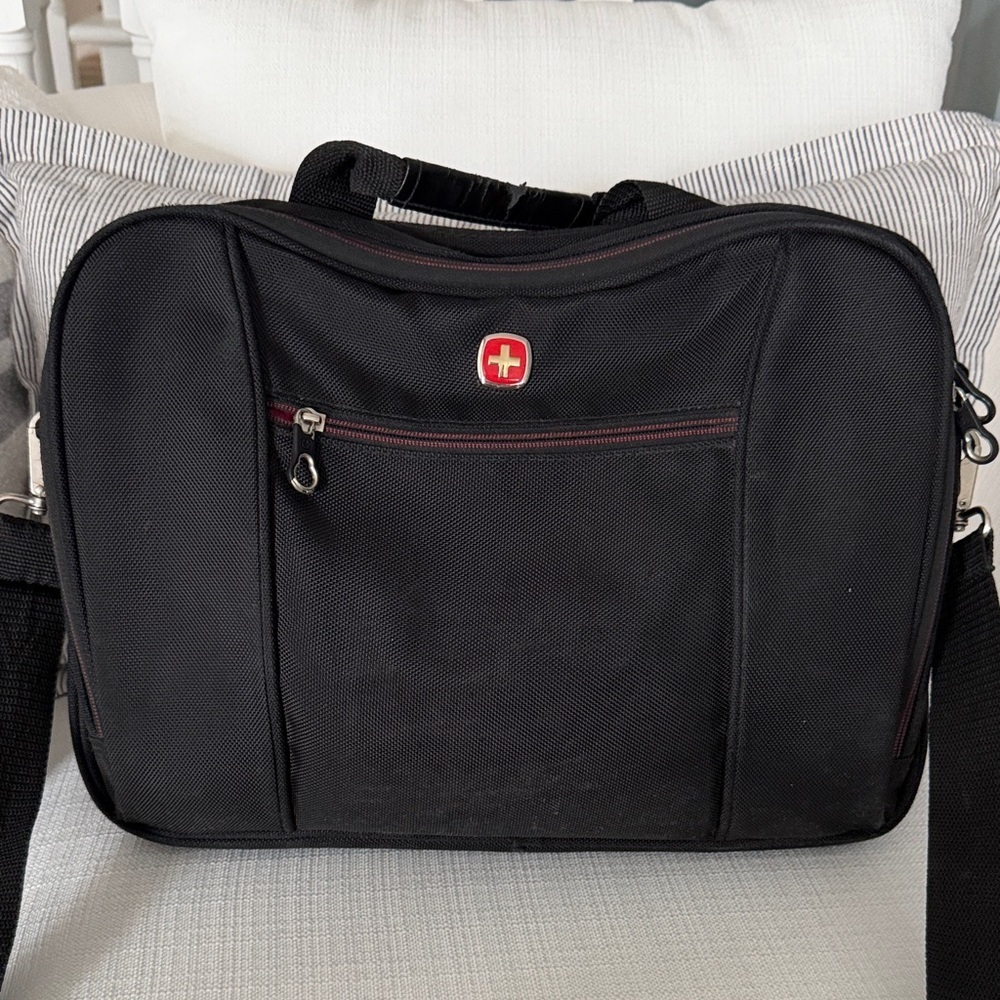 SwissGear Black and Red Laptop Bag for Men